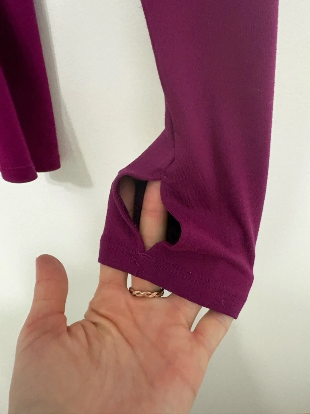 Under Armour Cold Gear Long Sleeve size small - Picture 4 of 7